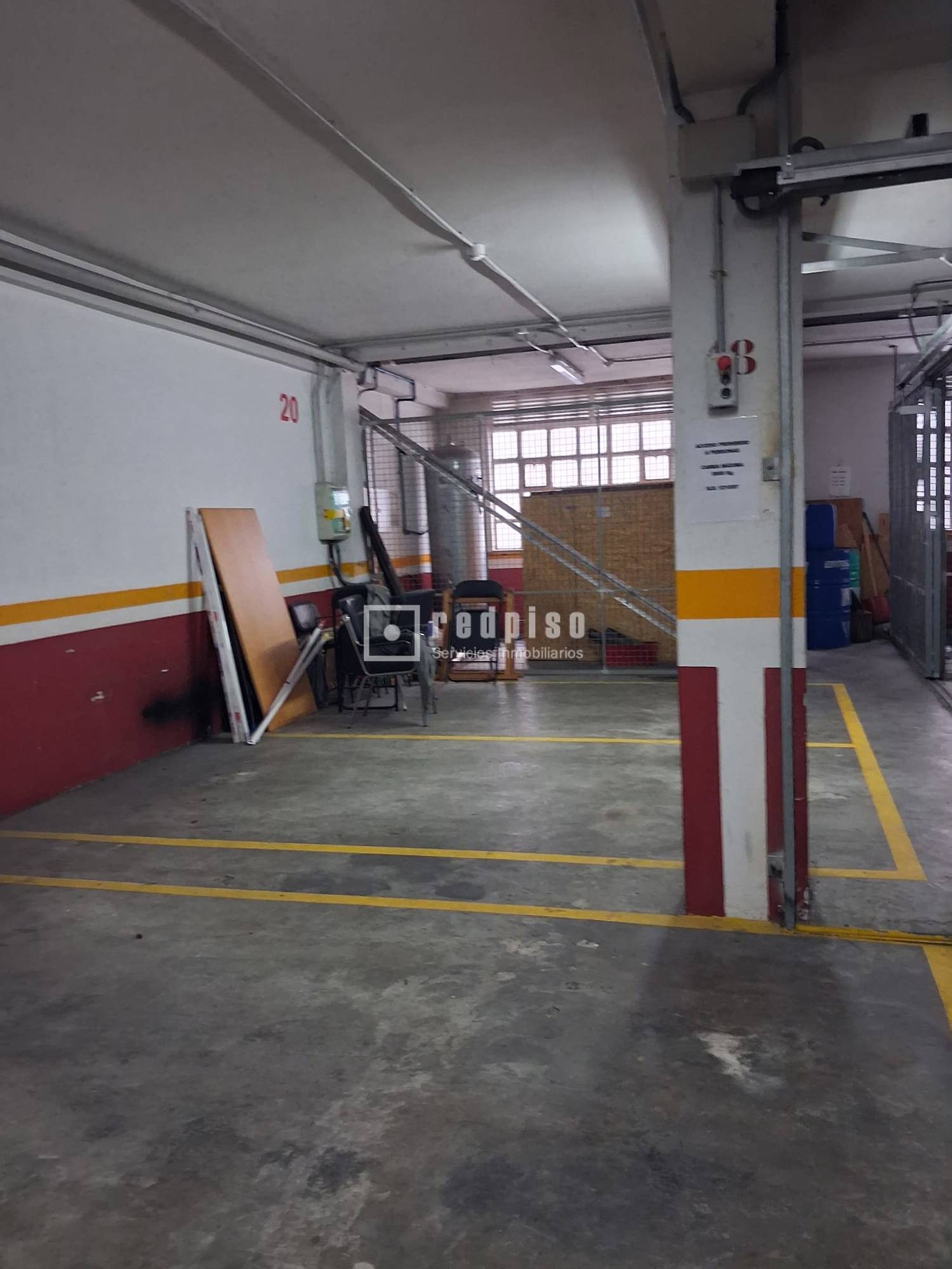 Garaje en venta en  calle de Barcelona, A Coruña  35/57
