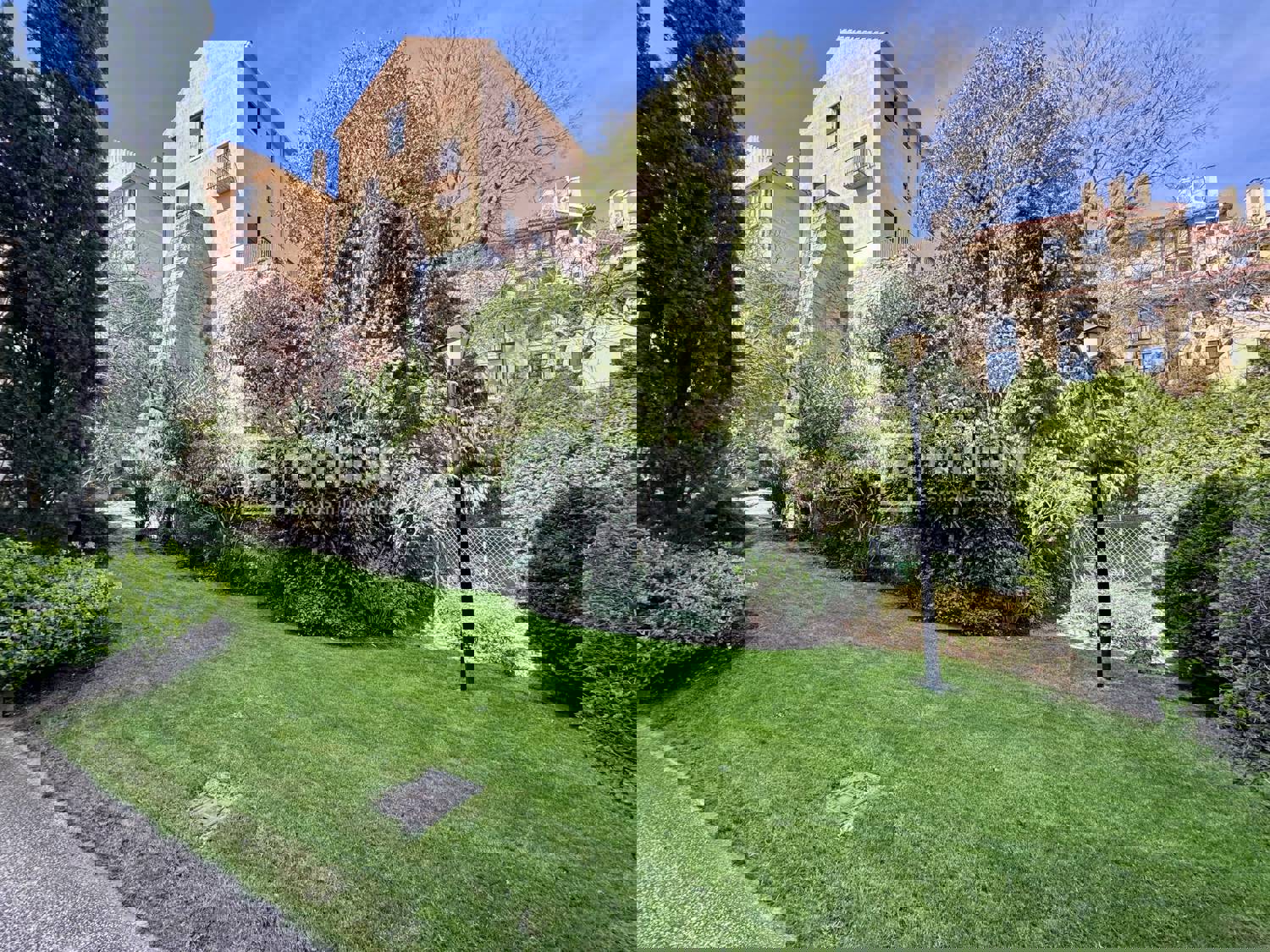 Local en venta en calle De San Francisco, San Lorenzo De El Escorial, Madrid 11/13