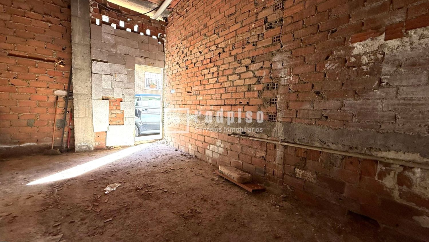 Local en venta en  calle de los Campos de Castilla, Madrid  1/1