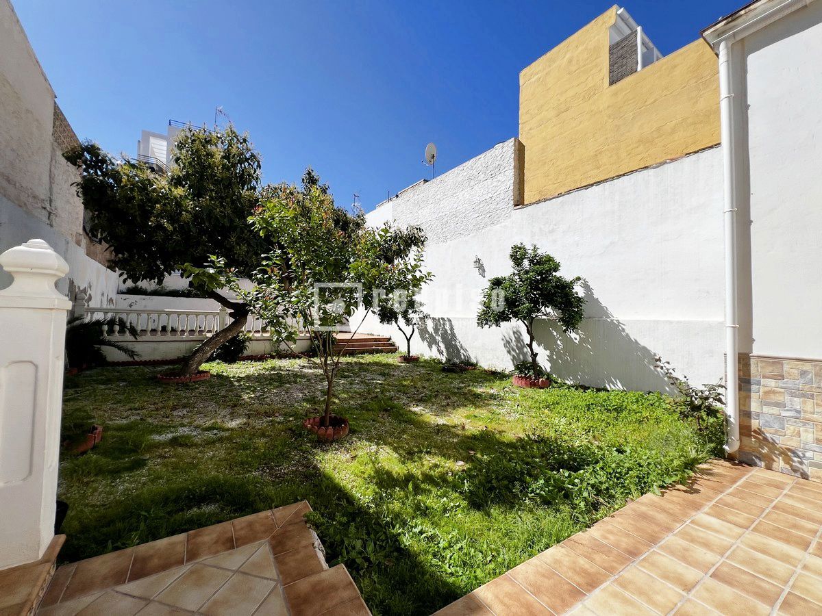 Edificio en venta en  avenida de Juan Sebastián Elcano, Málaga-Este, Málaga  1/1
