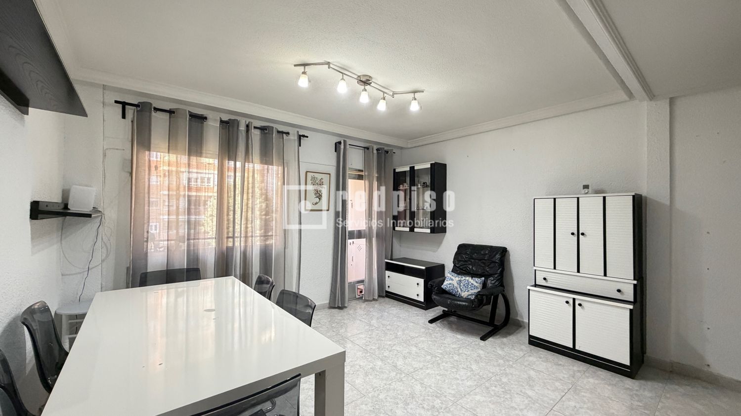 Piso en venta en  Zarzaquemada, Madrid  1/1