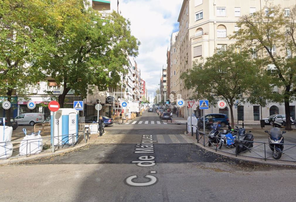 Piso en venta en  calle de Máiquez, Madrid  1/1
