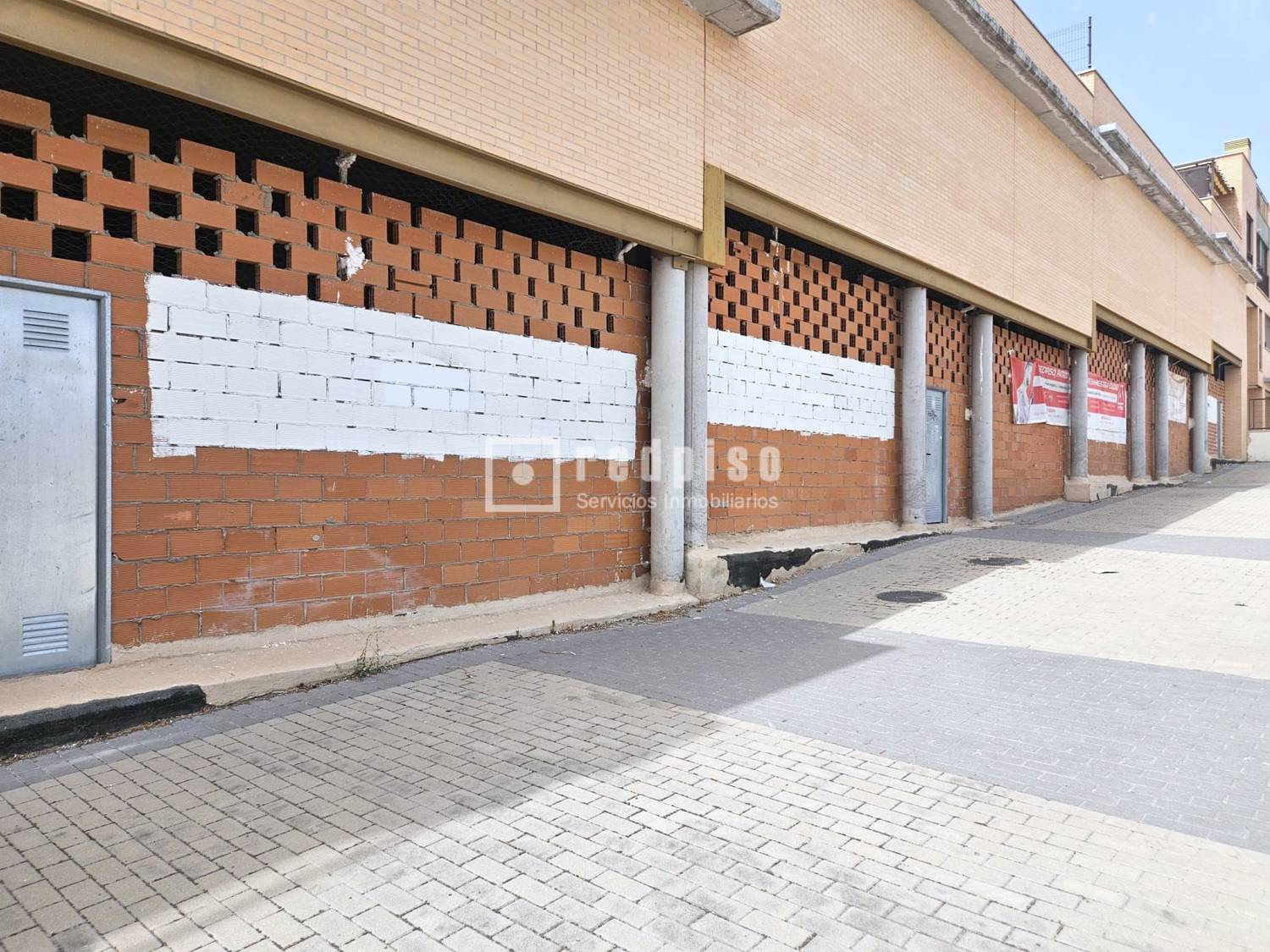 Local en venta en  Illescas, Toledo  5/5