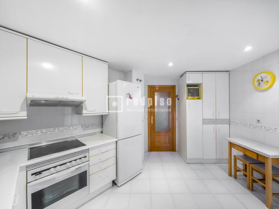 Piso en venta en Alcorcón, Madrid 5/18