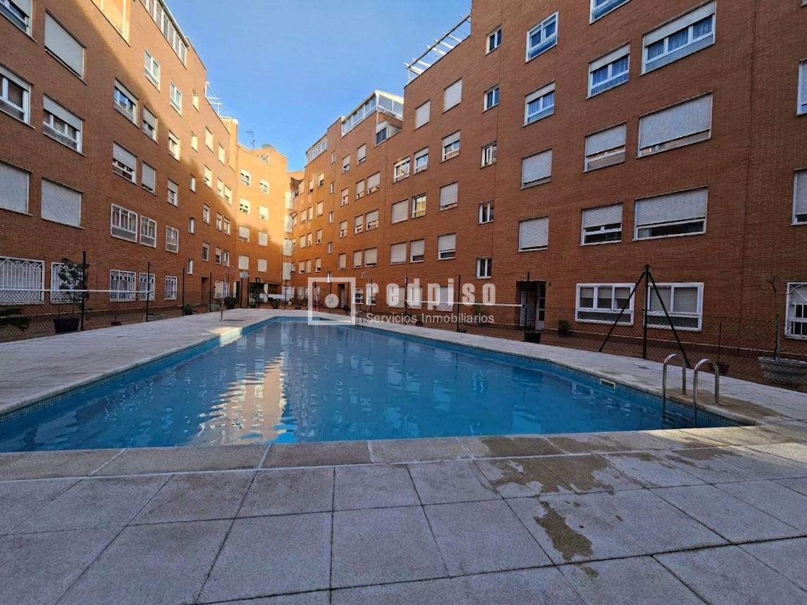 Piso en venta en Parla, Madrid 12/12