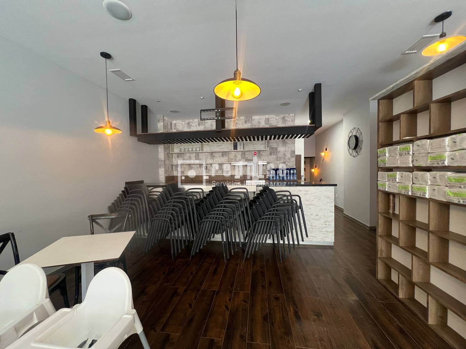 Local en venta en calle De Casablanca, Torremolinos, Málaga 2/13
