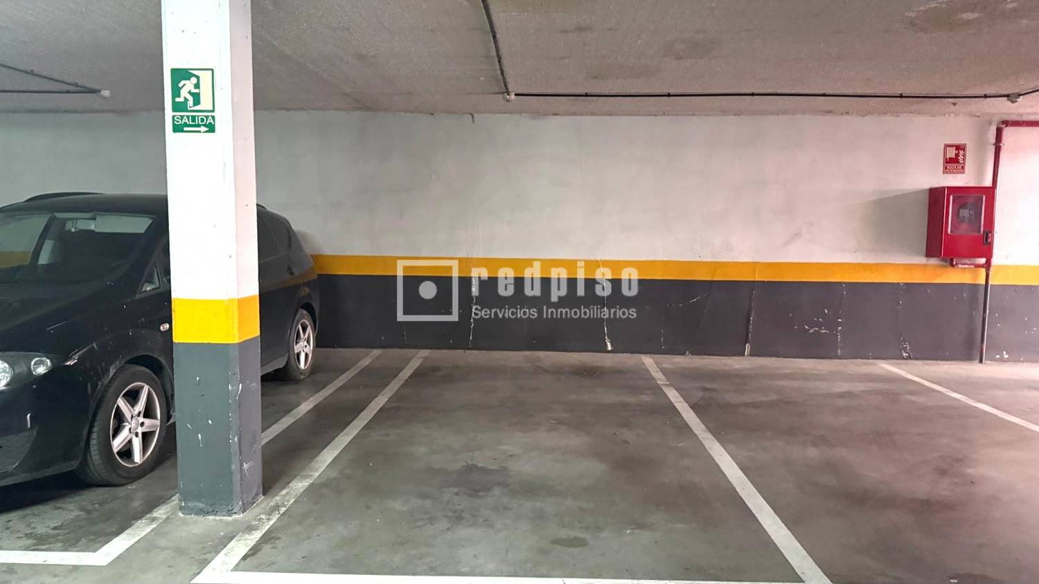 Garaje en alquiler en  calle del Enrique de Oro, Madrid  1/2