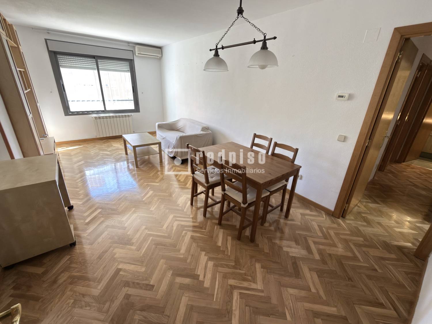 Piso en alquiler en  calle de Navia, Latina, Madrid  1/1