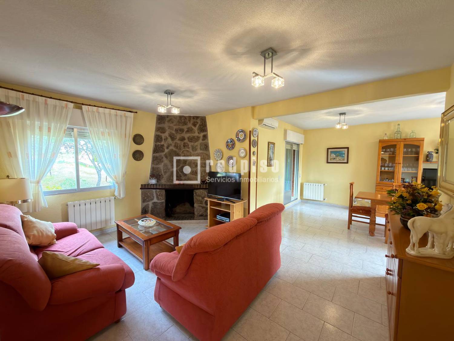 Casa en venta en Valdemorillo, Madrid 3/25