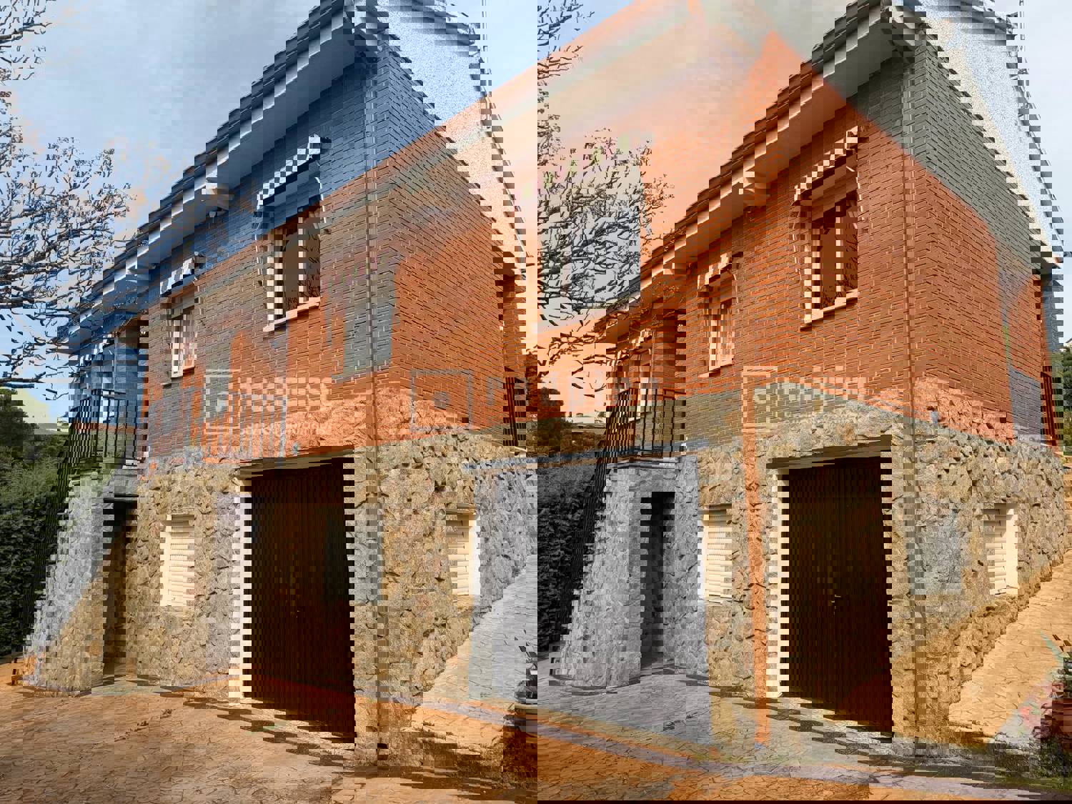 Casa en venta en  Valdemorillo, Madrid  1/1