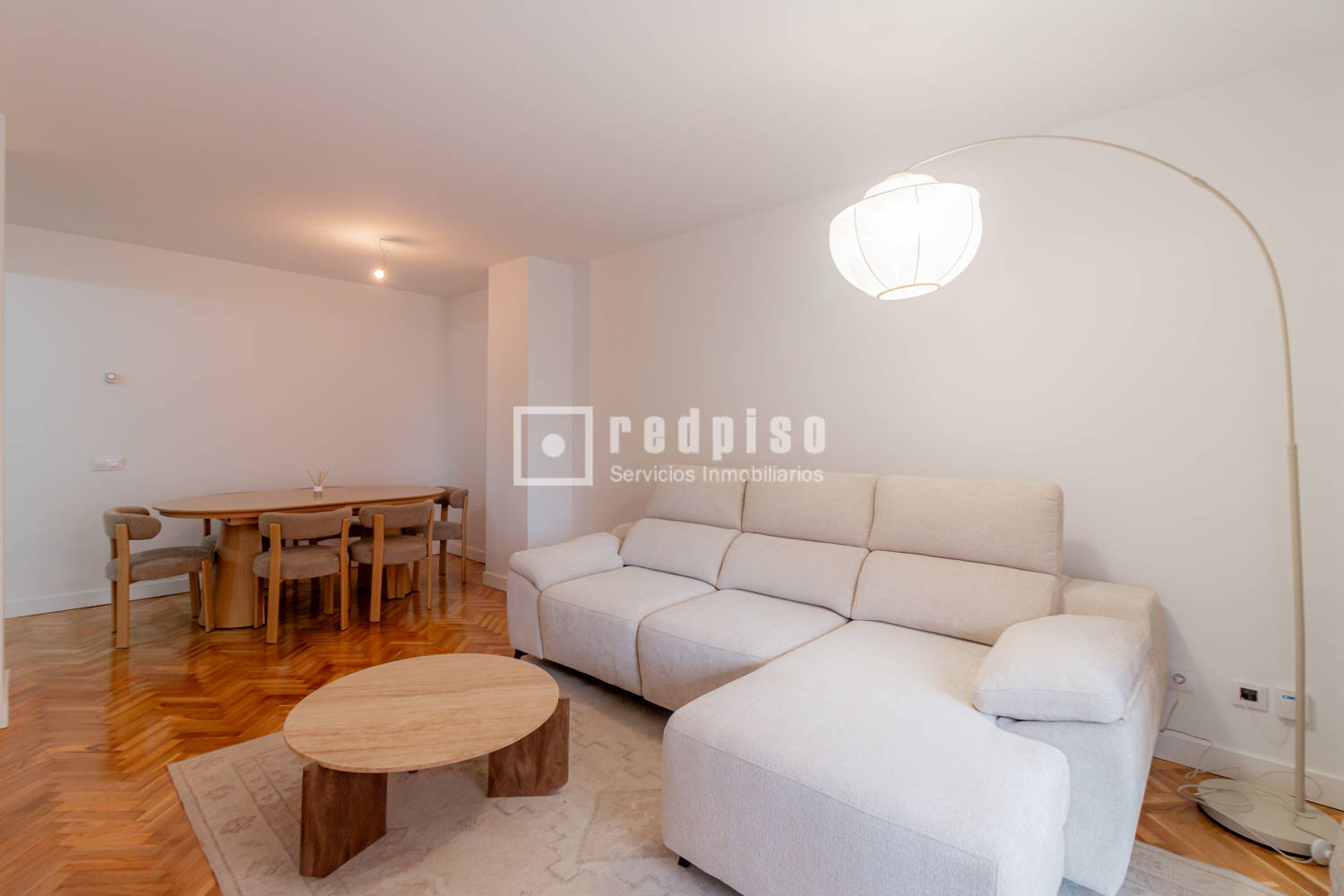 Piso en venta en avenida De Burgos, Hortaleza, Madrid 3/23