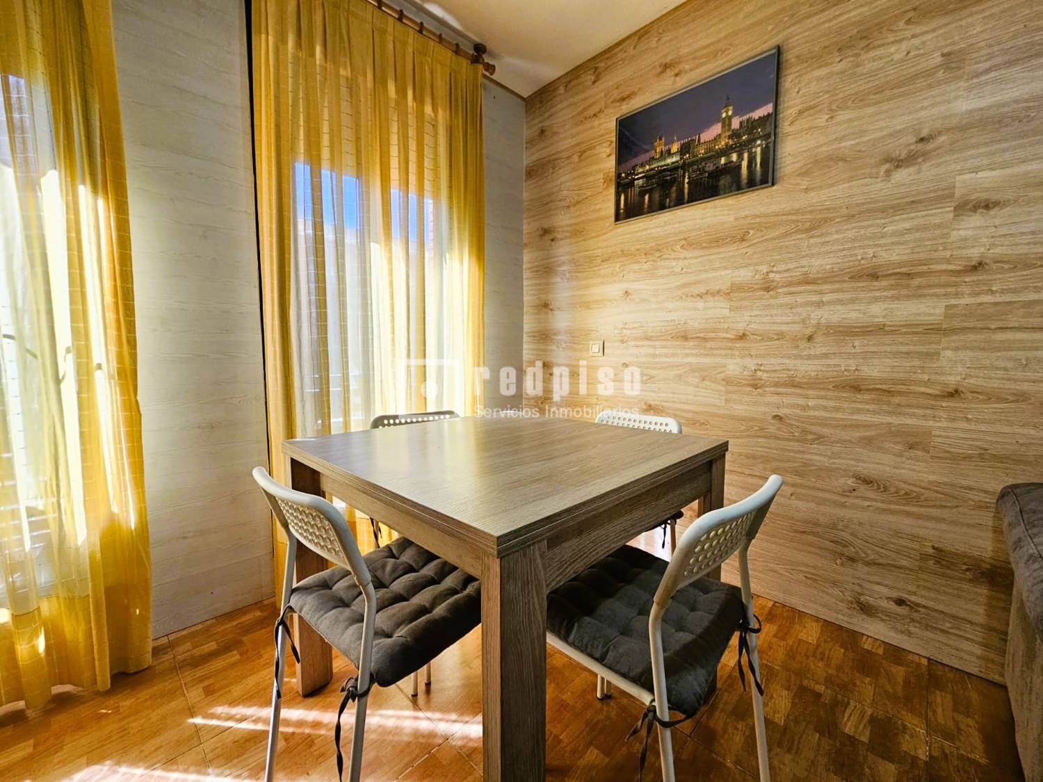 Piso en venta en Parla, Madrid 4/13