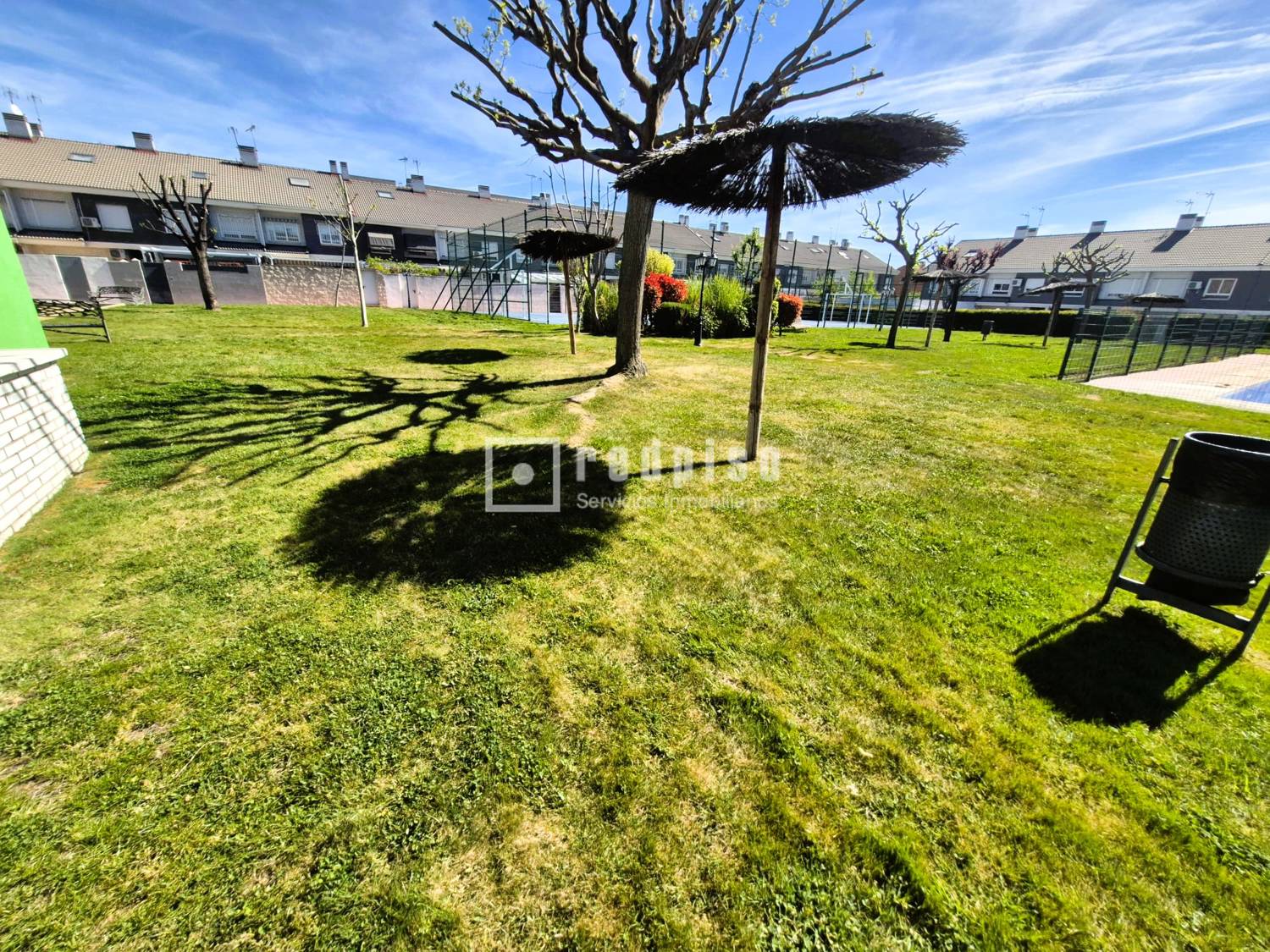 Casa en venta en  Parla, Madrid  1/1