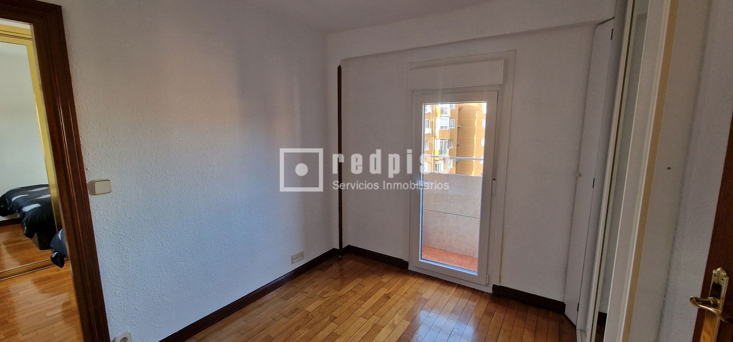 Piso en venta en calle De Betancunia, San Blas-canillejas, Madrid 11/16