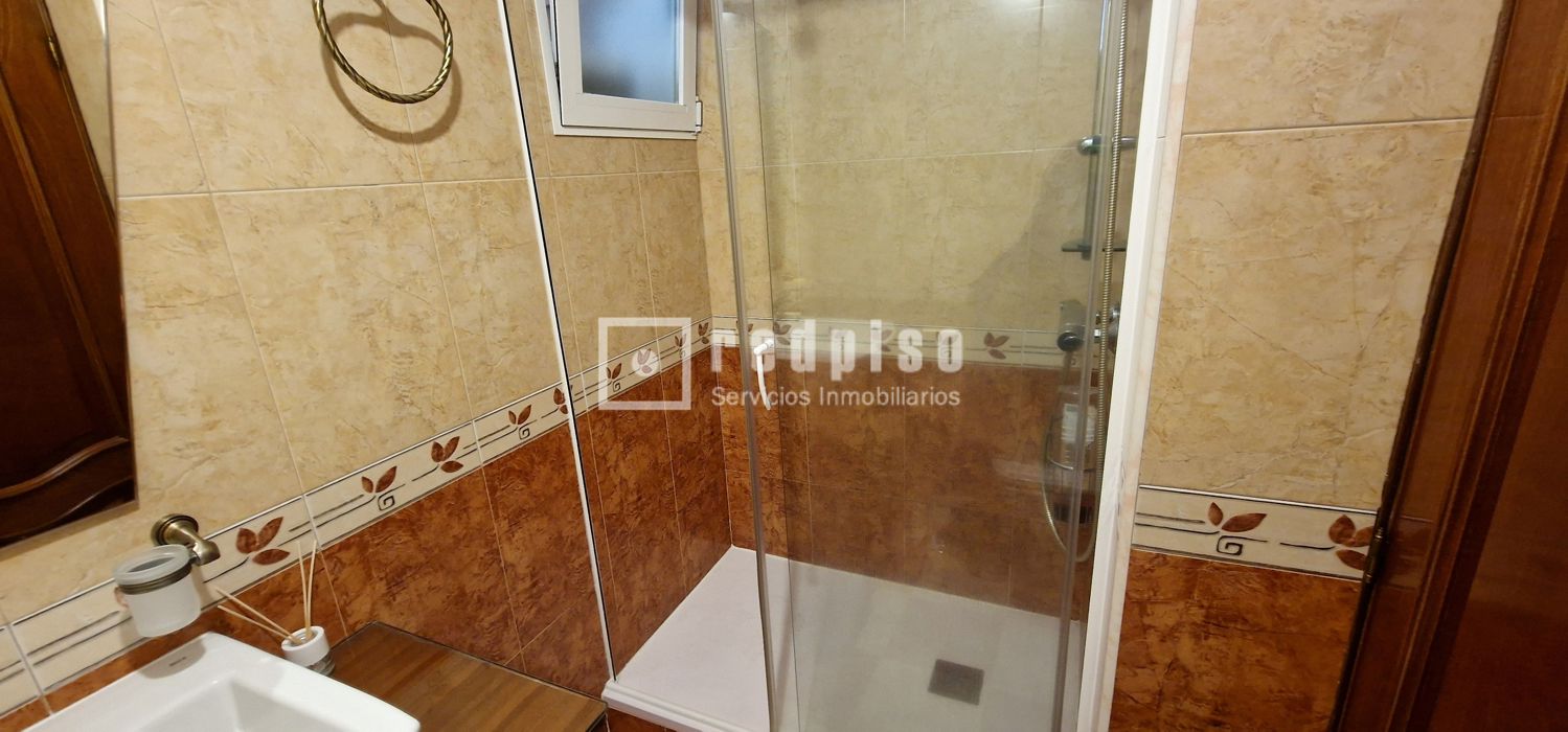 Piso en venta en calle De Betancunia, San Blas-canillejas, Madrid 8/16