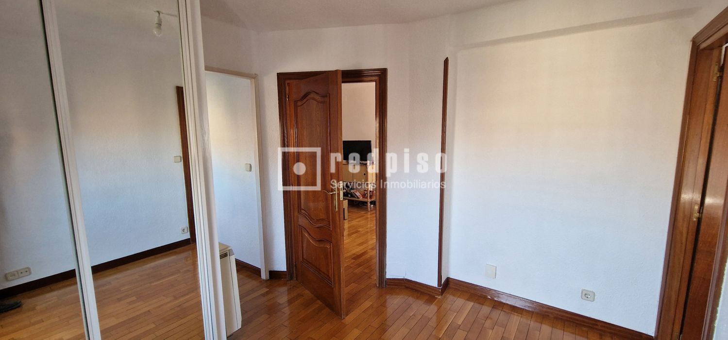 Piso en venta en calle De Betancunia, San Blas-canillejas, Madrid 12/16
