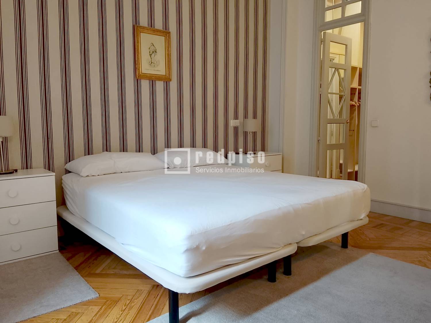 Piso en alquiler en calle Del Monte Esquinza, Madrid, Madrid 11/25