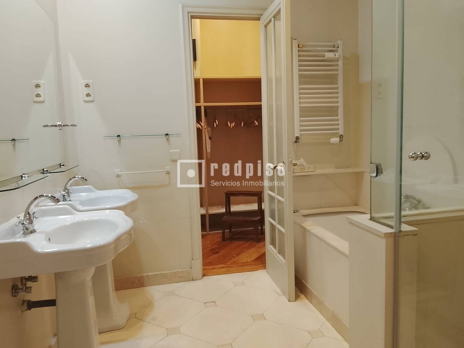 Piso en alquiler en calle Del Monte Esquinza, Madrid, Madrid 13/25