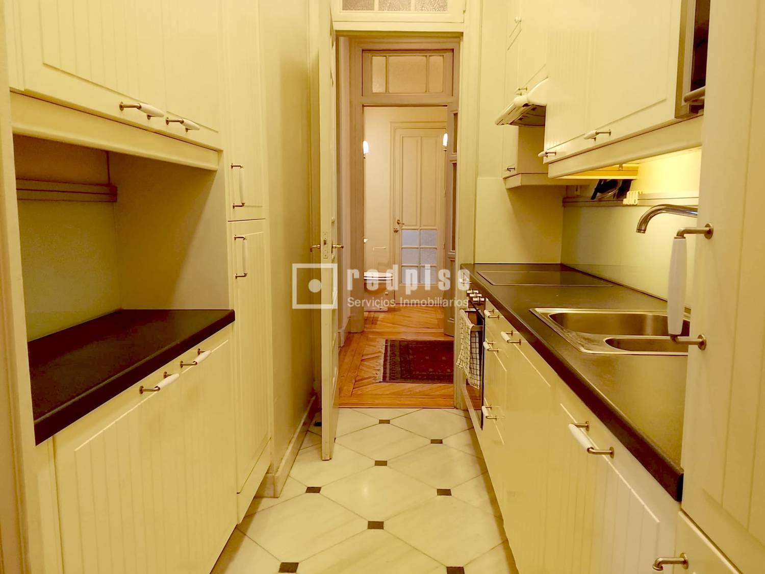 Piso en alquiler en calle Del Monte Esquinza, Madrid, Madrid 5/25