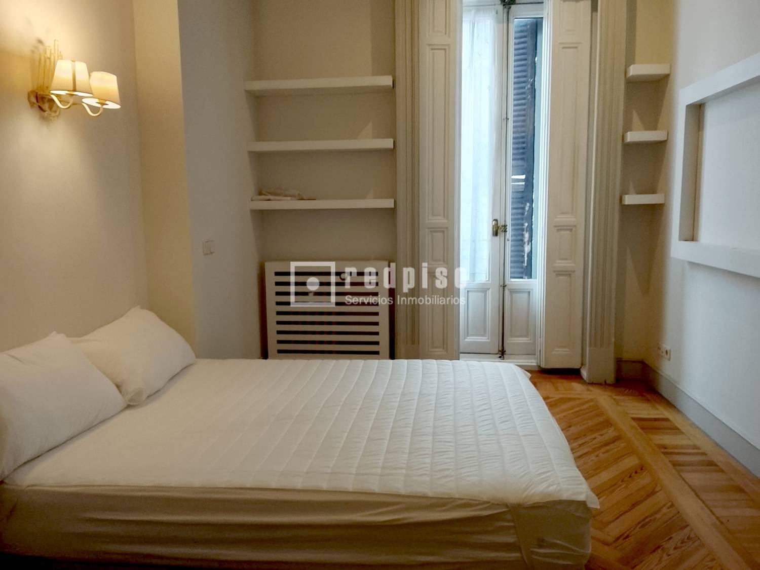 Piso en alquiler en calle Del Monte Esquinza, Madrid, Madrid 16/25