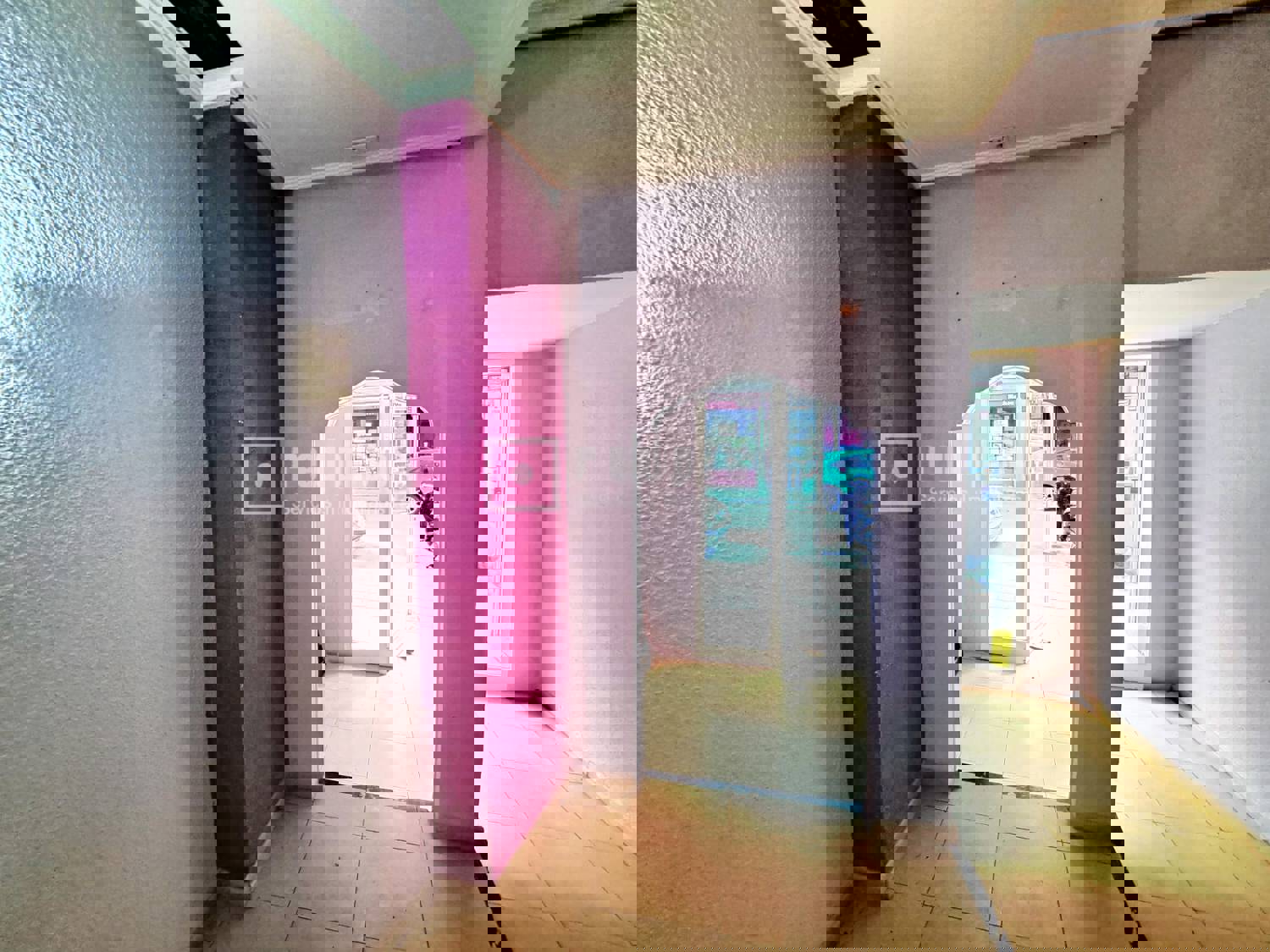 Local en venta en  Talavera de la Reina, Toledo  4/17