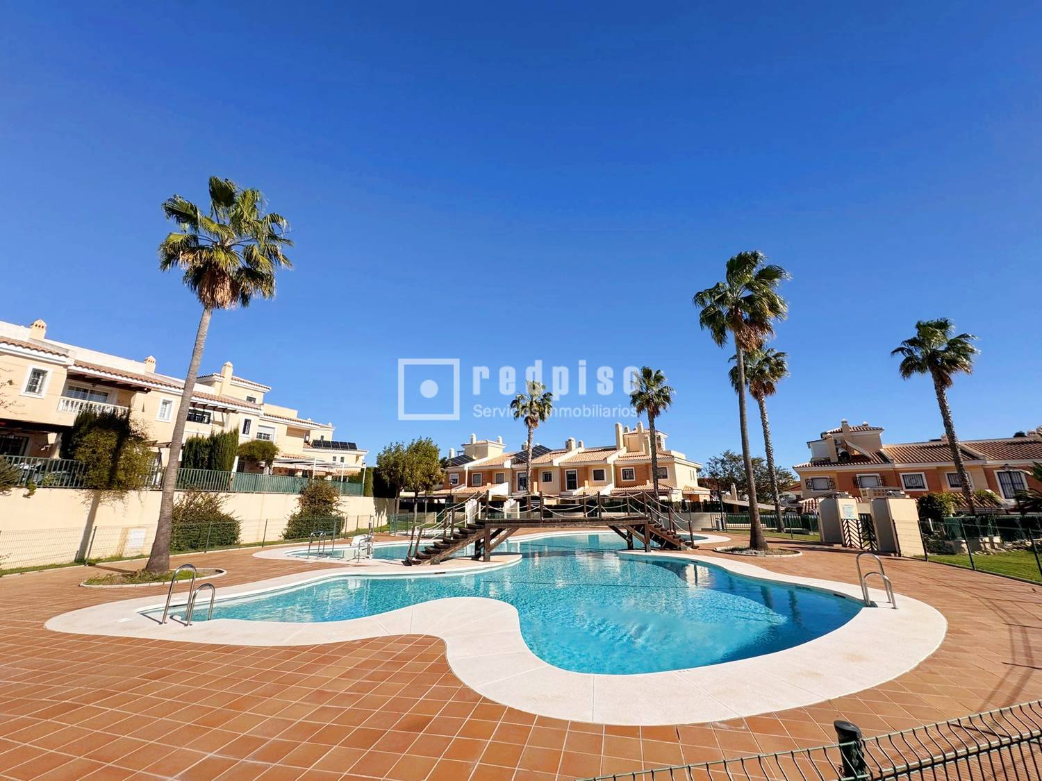 Piso en alquiler  calle Urbanización Cortijo el Conde, Chilches, Málaga  1/1