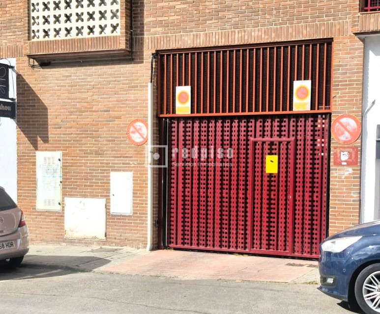 Garaje en venta en Parla, Madrid 3/6