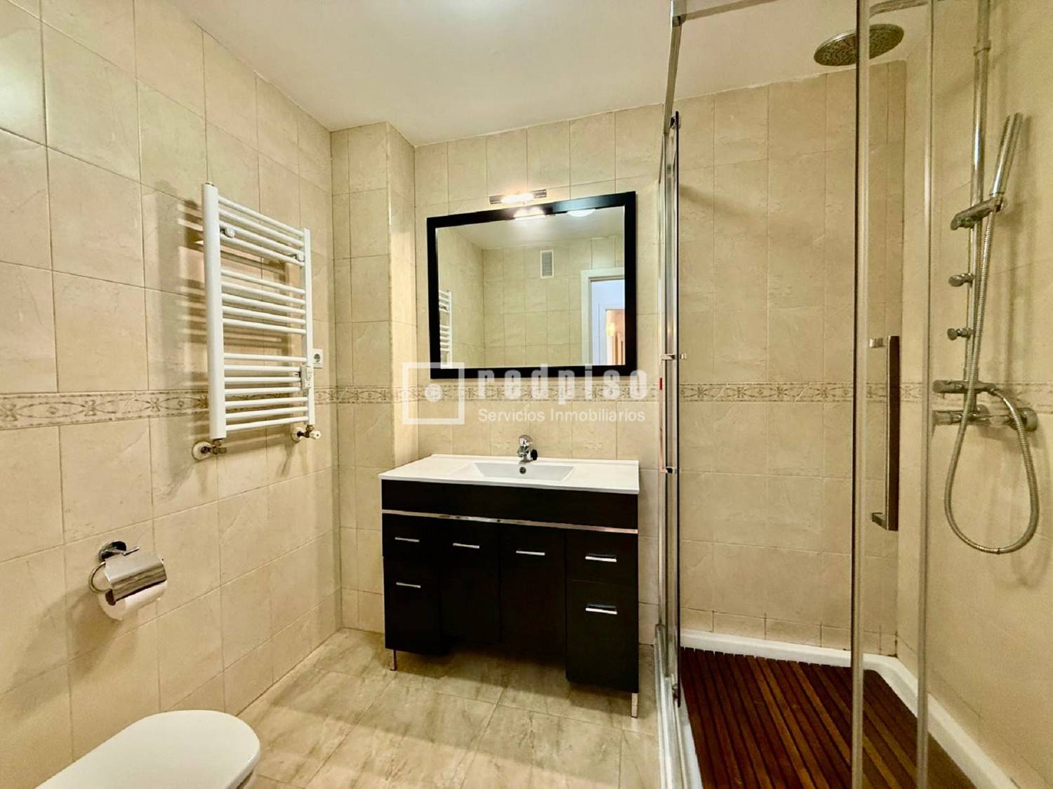 Piso en venta en  Alcobendas, Madrid  9/26