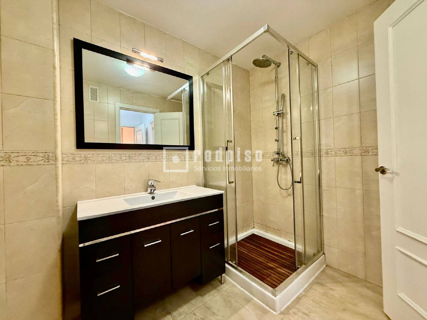 Piso en venta en  Alcobendas, Madrid  8/26