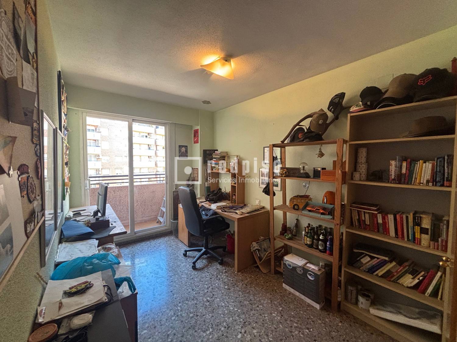 Piso en venta  calle Vicentica la Serrana, Mislata, Valencia  16/23