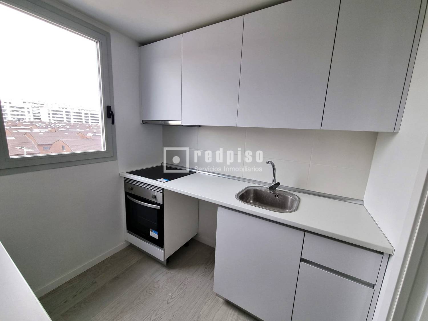 Piso en alquiler en Madrid 4/28