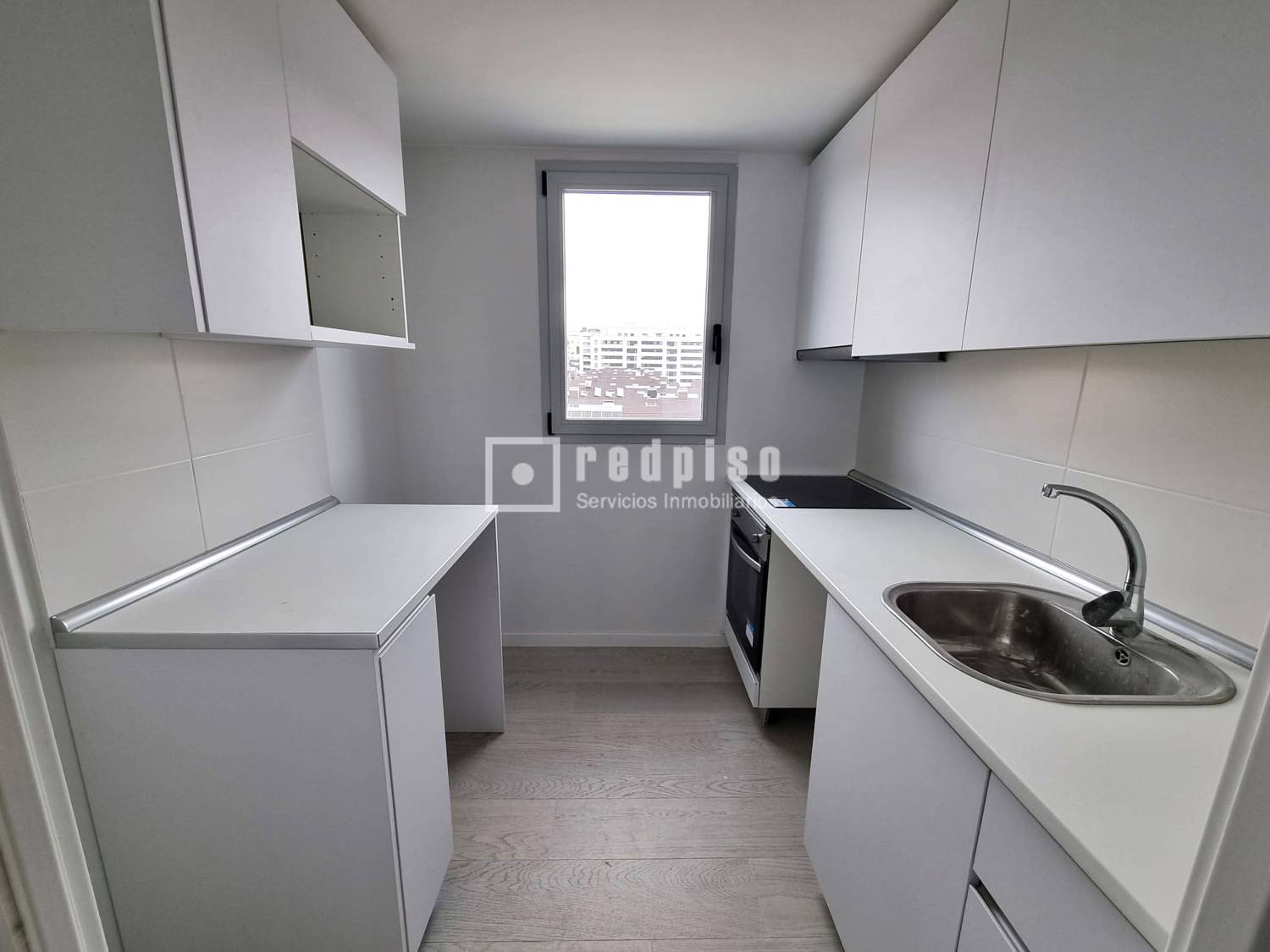 Piso en alquiler en Madrid 3/28