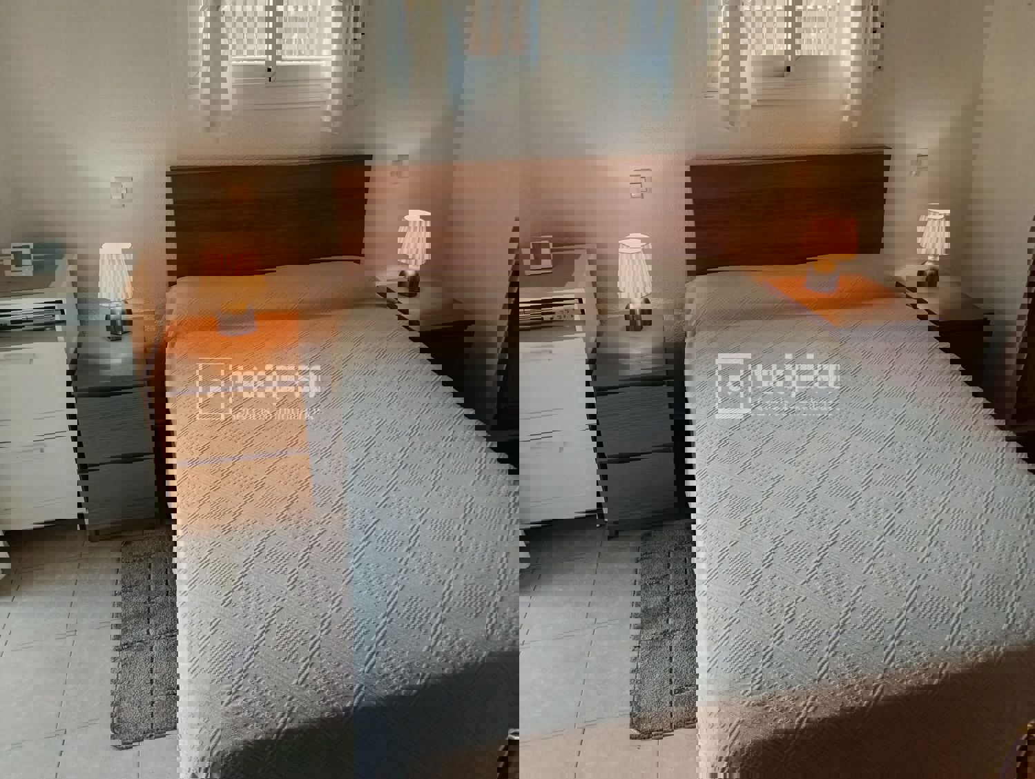 Casa en venta en  calle del Arroyo la Salinera, Navas del Rey, Madrid  32/40