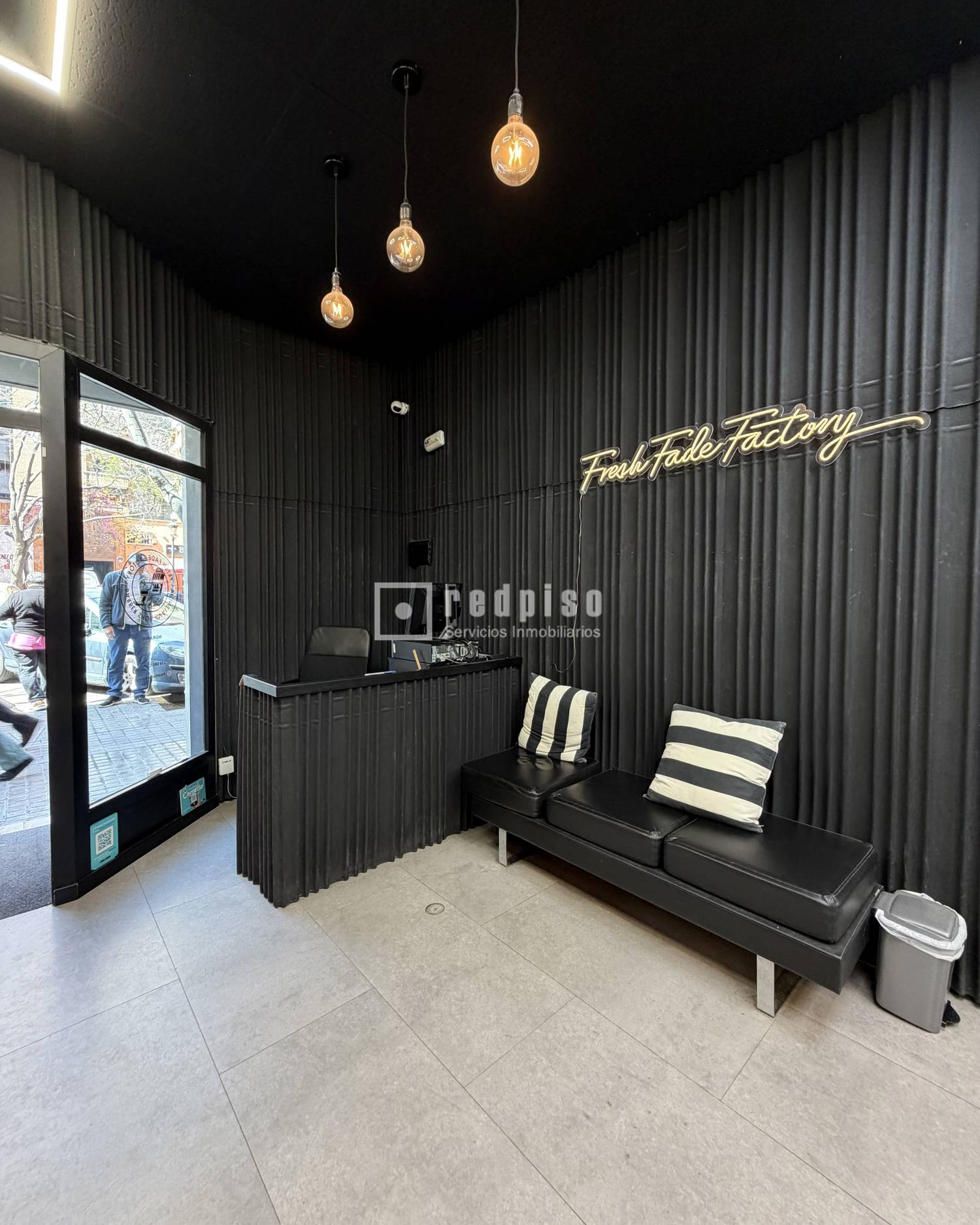 Local en alquiler en calle Polo Y Peyrolon, El Llano Del Real, Valencia 8/11