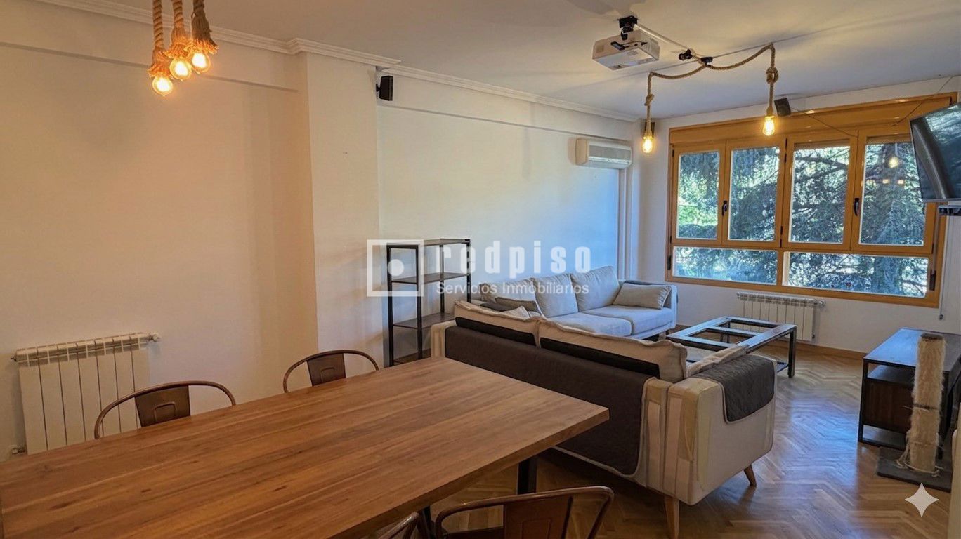 Piso en venta en  Alcobendas, Madrid  2/8