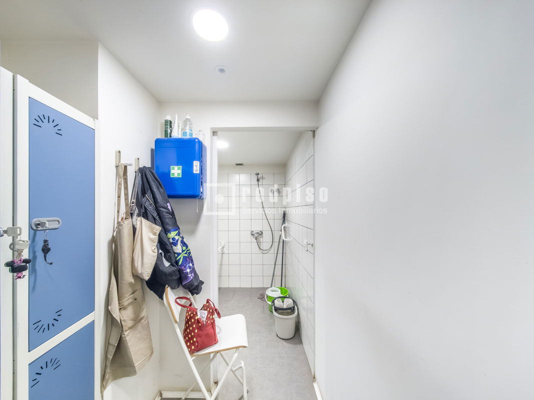 Local en venta en Alcorcón, Madrid 18/20