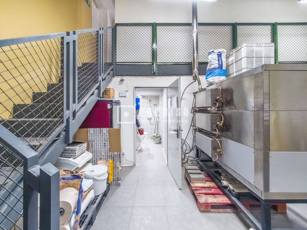 Local en venta en Alcorcón, Madrid 17/20