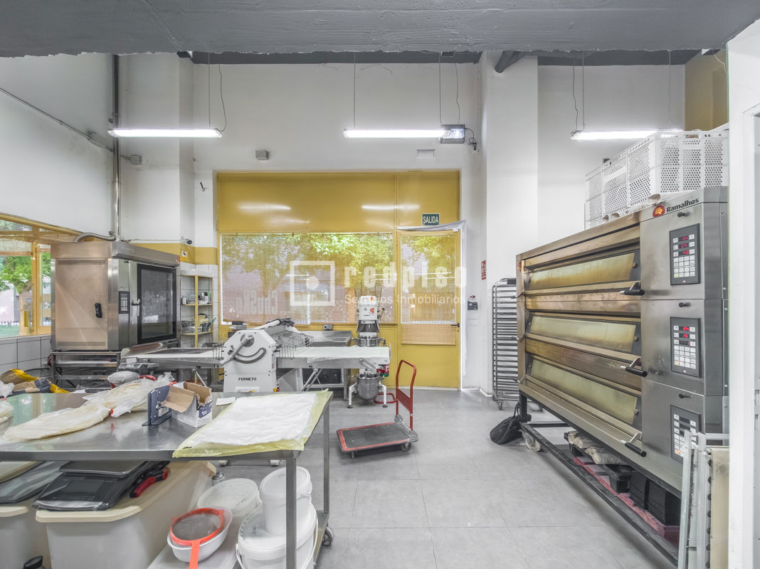 Local en venta en Alcorcón, Madrid 5/20