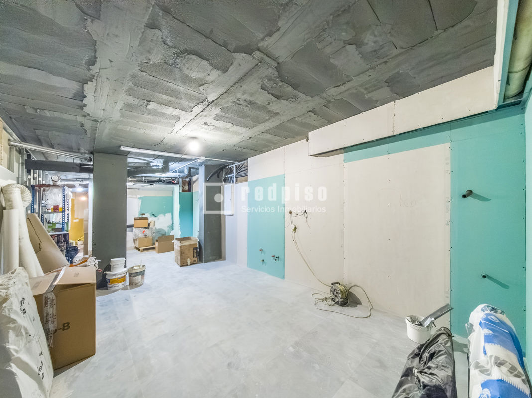 Local en venta en Alcorcón, Madrid 16/20