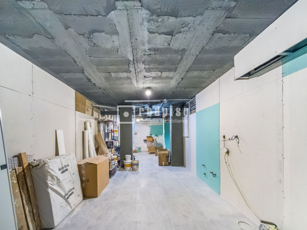 Local en venta en Alcorcón, Madrid 15/20