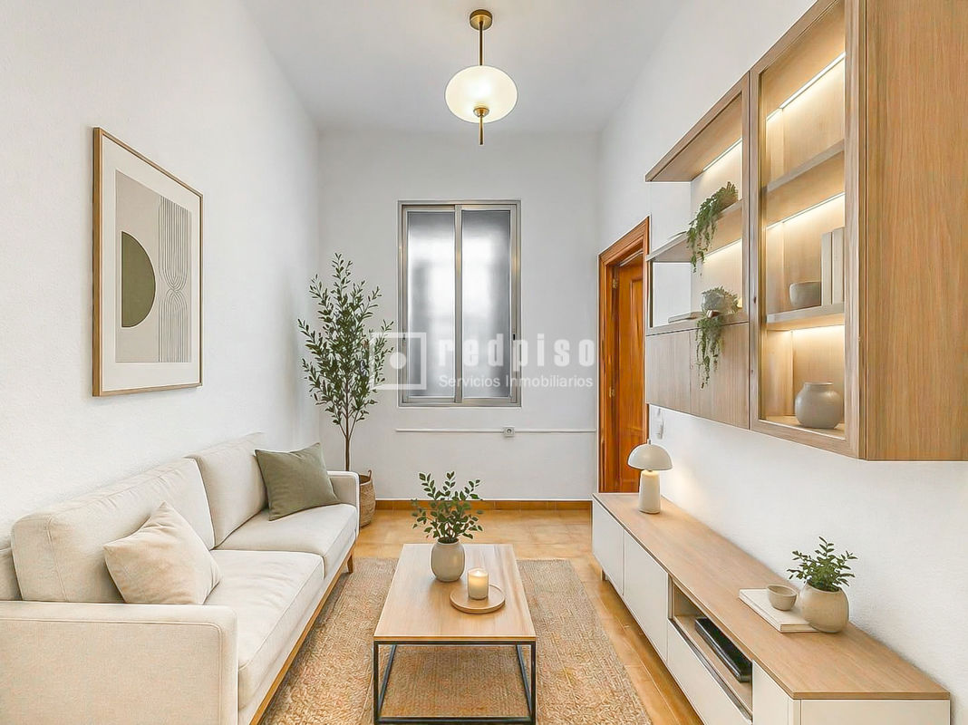 Piso en venta en  calle del Doctor Esquerdo, Madrid  1/1
