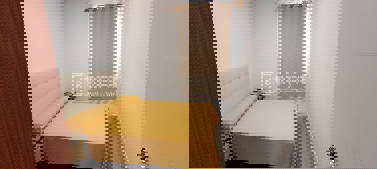 Piso en alquiler en  calle de Silva, Centro, Madrid  1/1