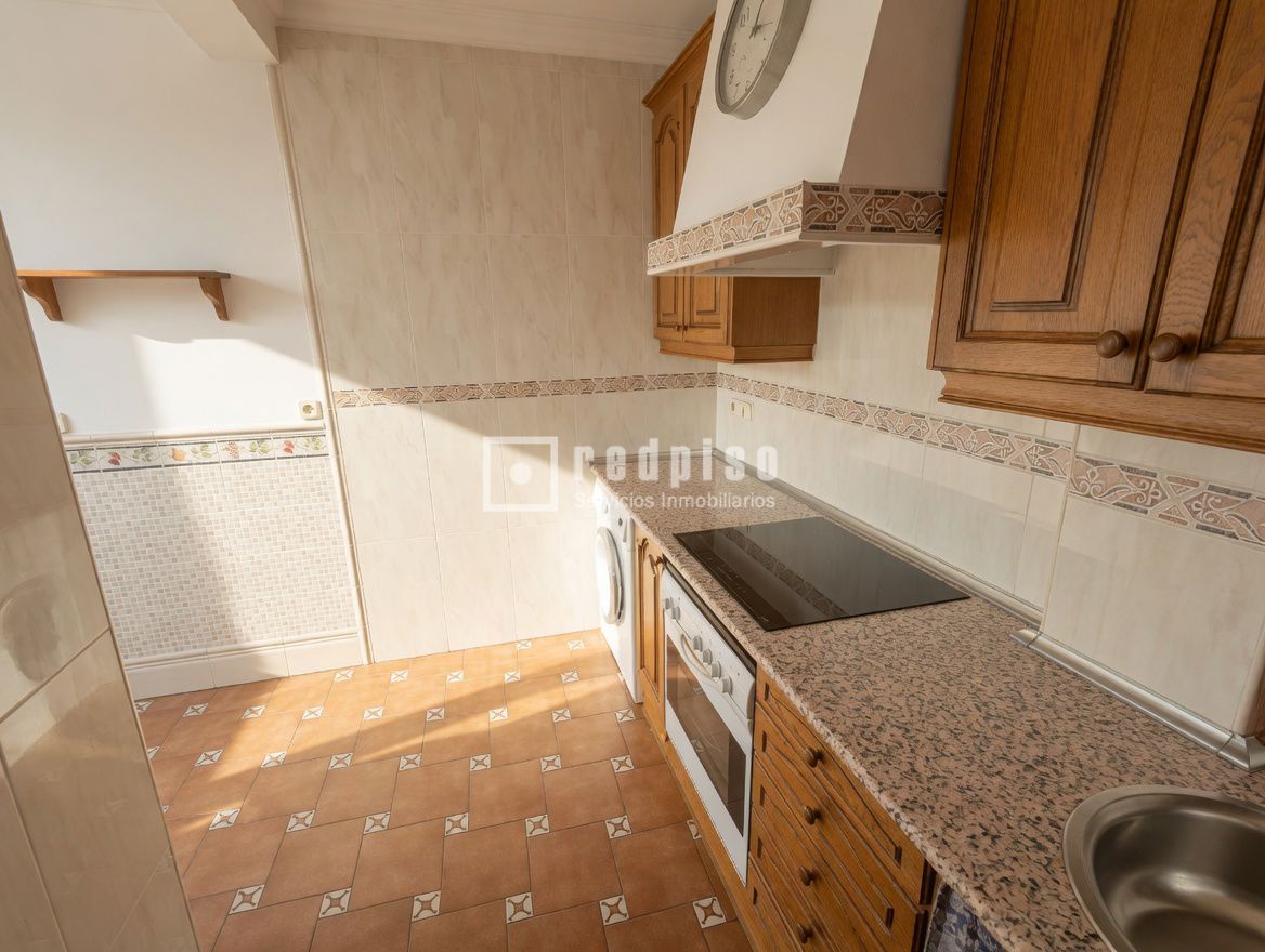 Piso en venta en  calle Retablo, Alcorcón, Madrid  3/22