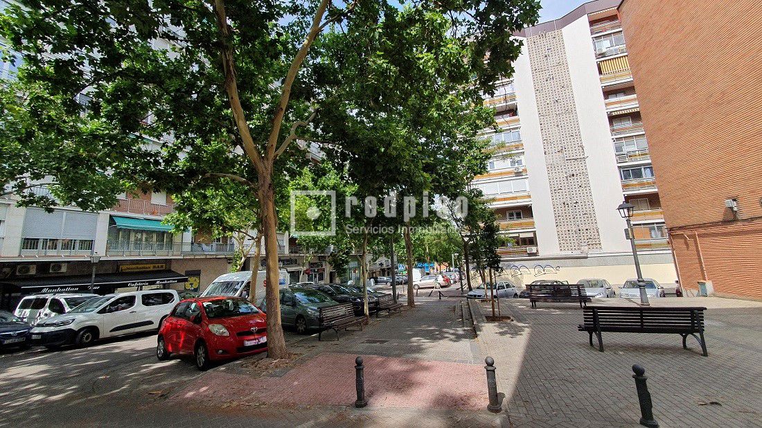 Piso en venta en  calle Retablo, Alcorcón, Madrid  21/22
