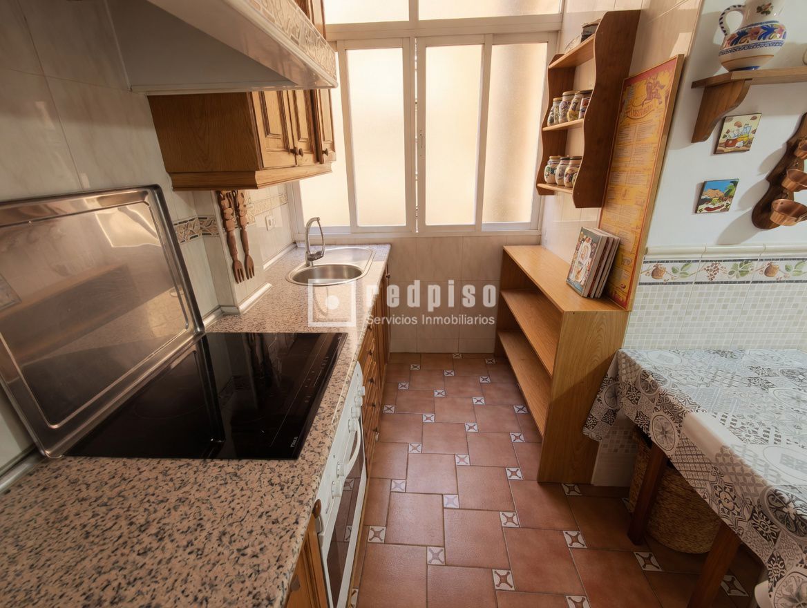 Piso en venta en  calle Retablo, Alcorcón, Madrid  5/22