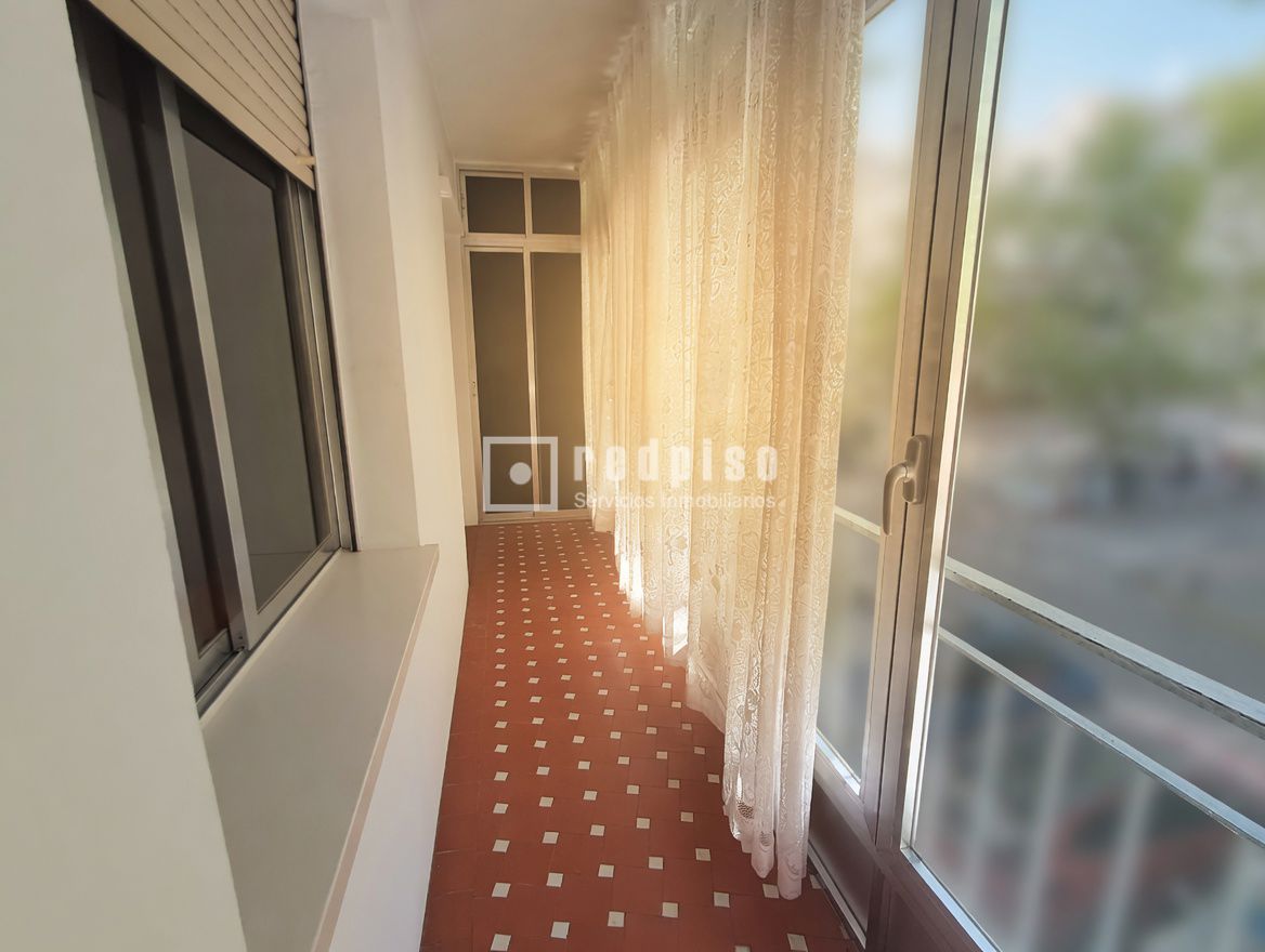 Piso en venta en  calle Retablo, Alcorcón, Madrid  2/22