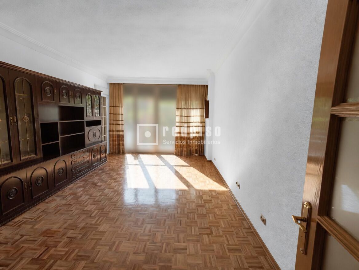 Piso en venta en  calle Retablo, Alcorcón, Madrid  1/22
