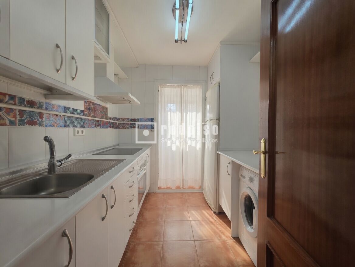 Piso en venta en  Alcorcón, Madrid  9/28