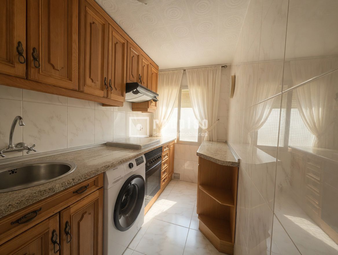 Piso en venta en Alcorcón, Madrid 7/25