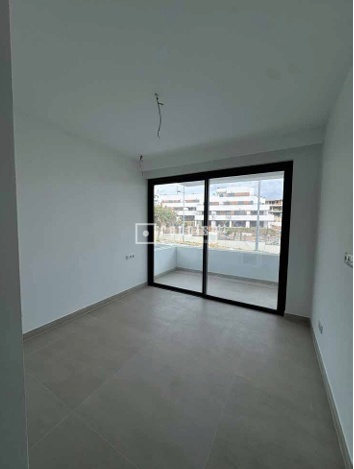Piso en venta en Estepona, Málaga 10/18